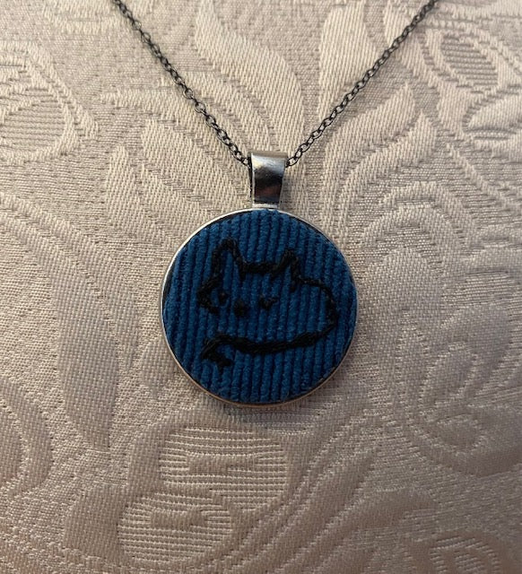 Collier pendentif chat