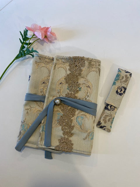 Protège Livres - Collection spéciale "Amarante"